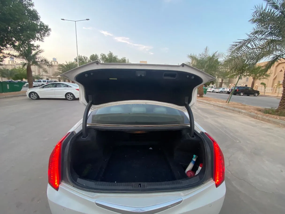 Car image 21