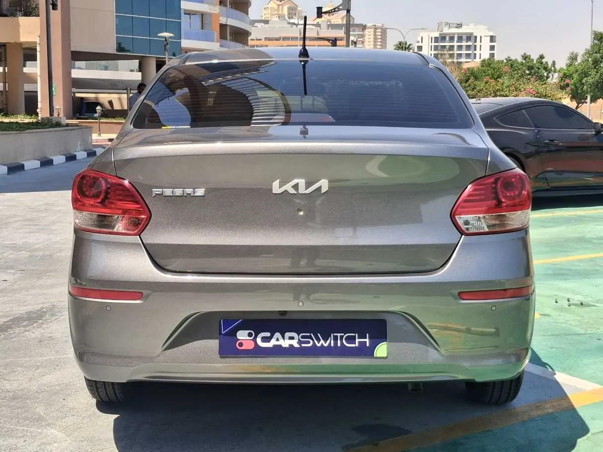 Car image 6