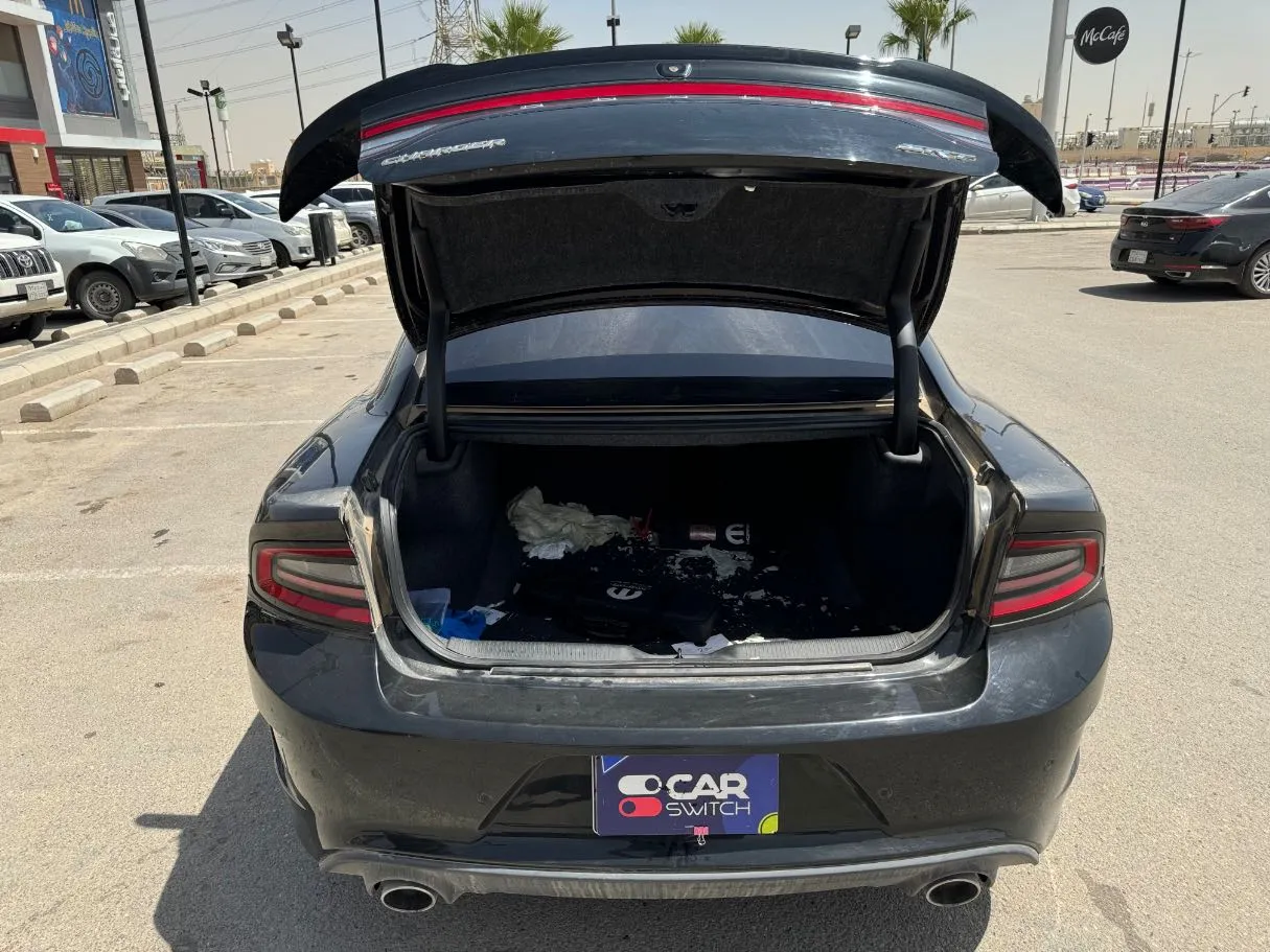 Car image 22
