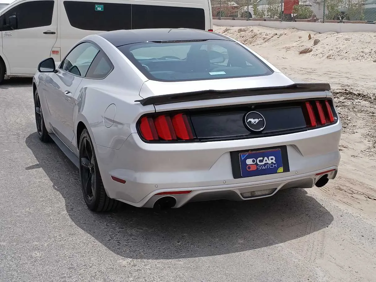 Car image 7