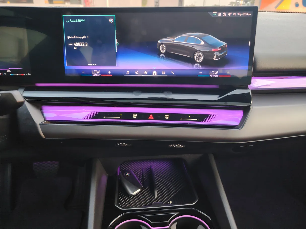 Car image 25