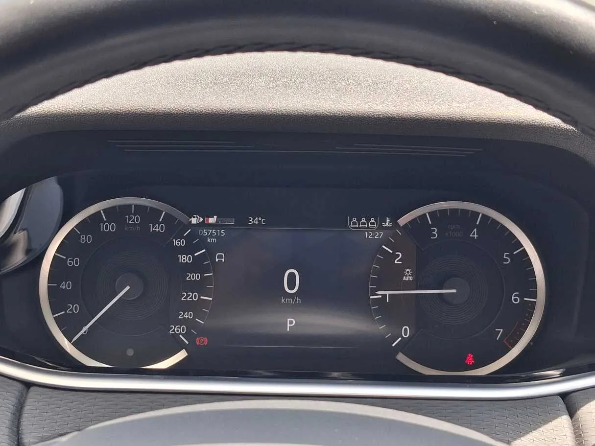 Car image 20