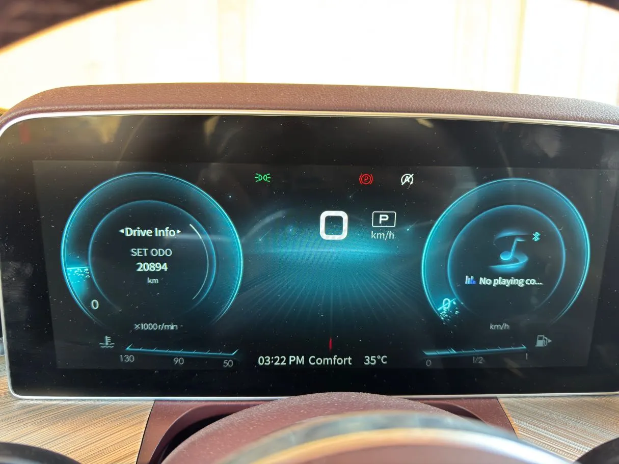Car image 21