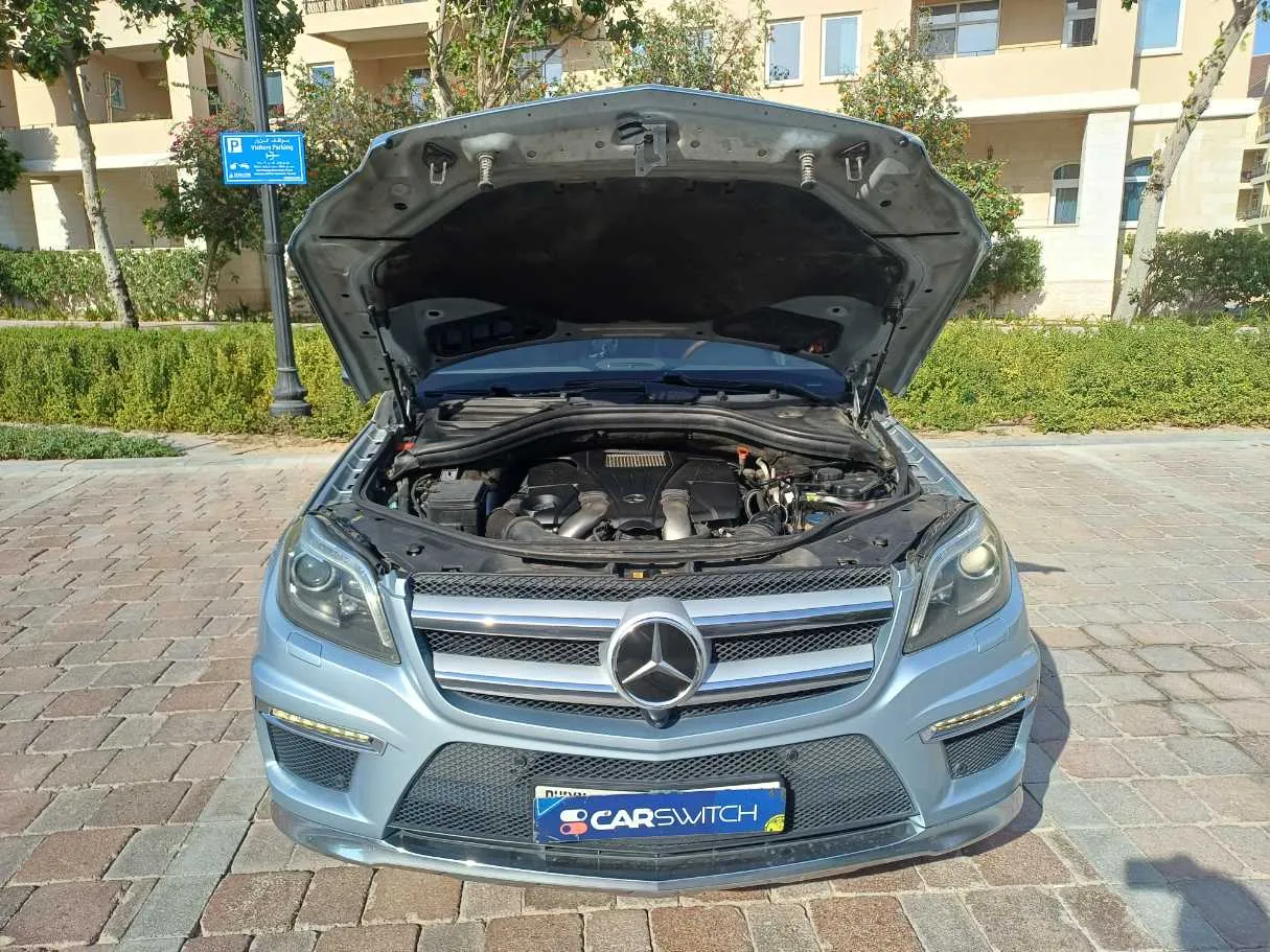 Car image 25