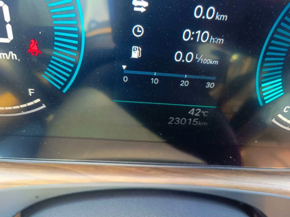 Car image 28