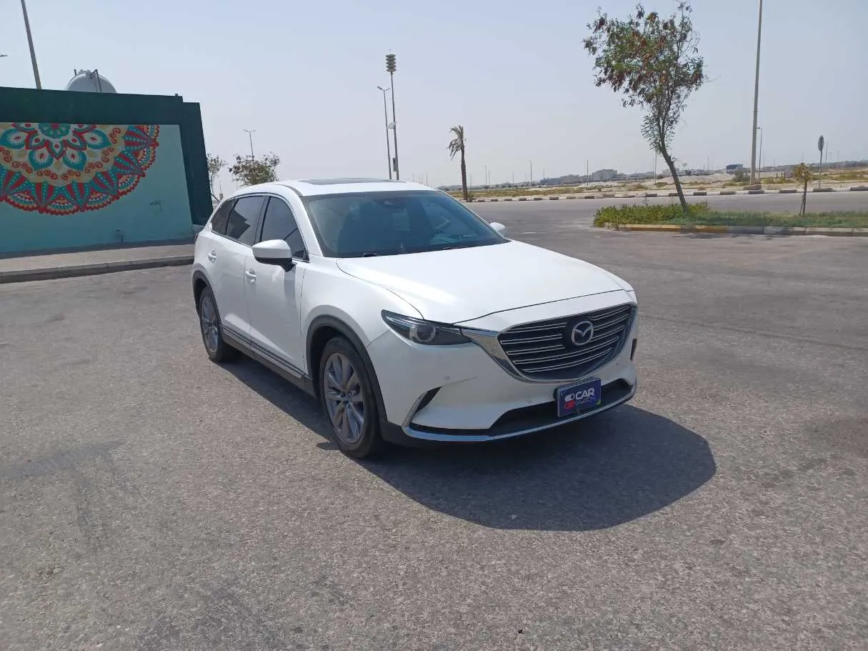 Car image 3