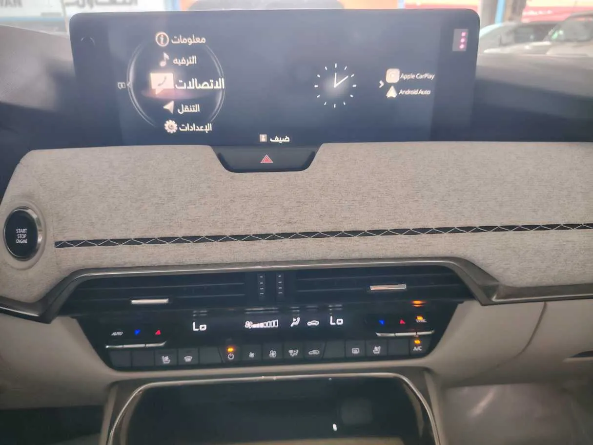 Car image 23