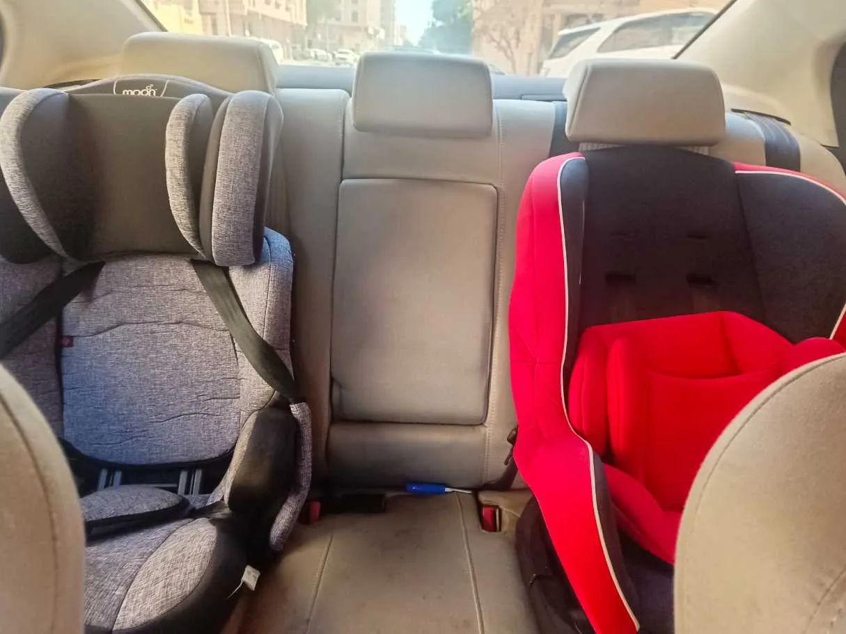 Car image 23