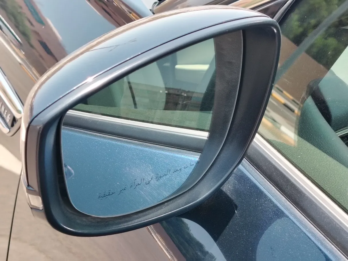 Car image 29