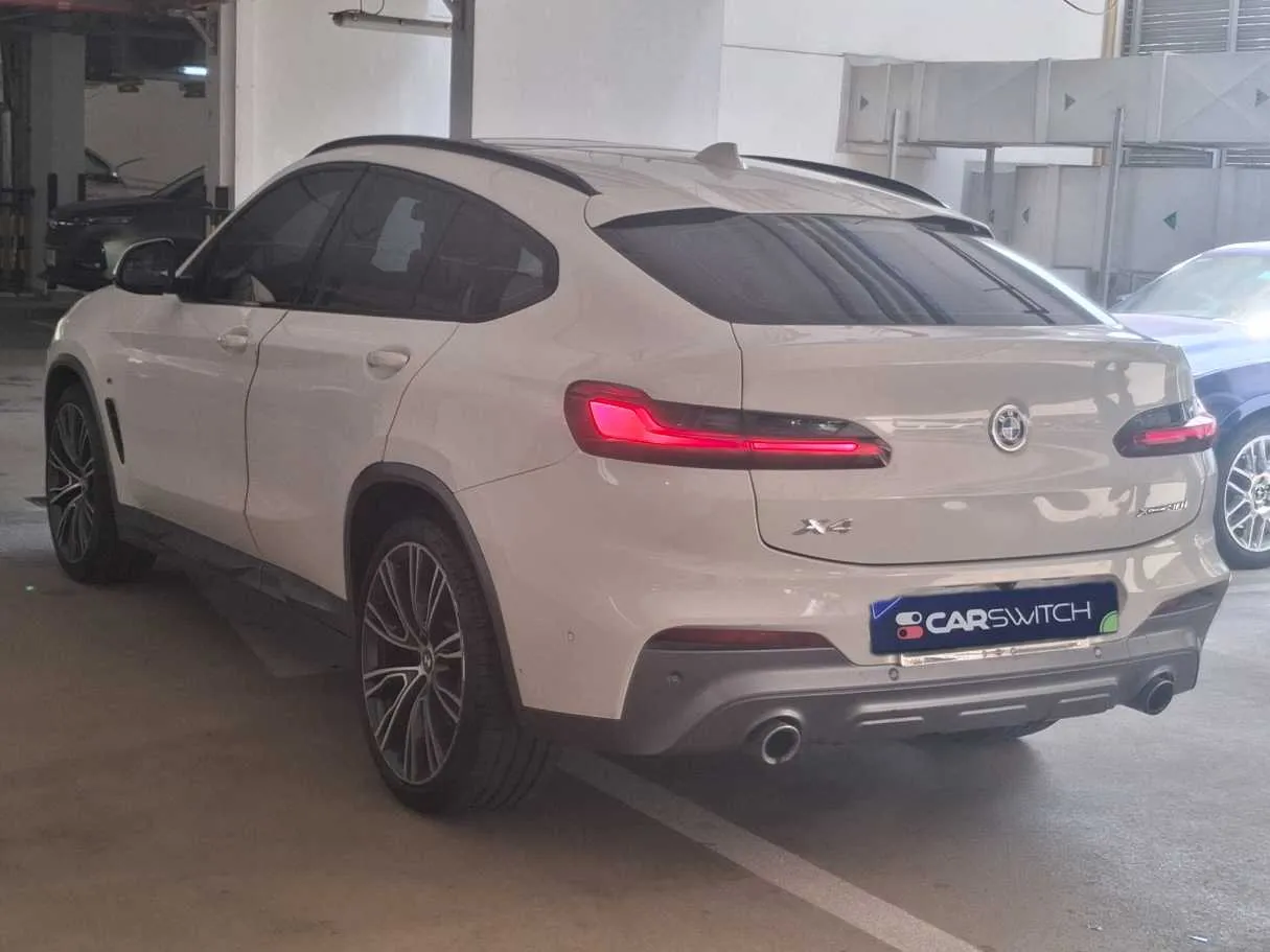 Car image 7