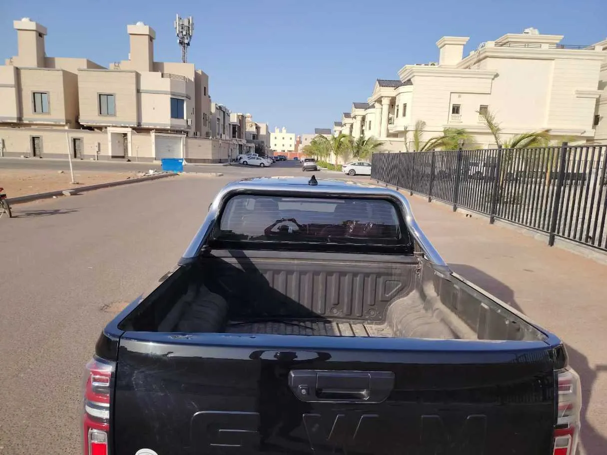 Car image 27