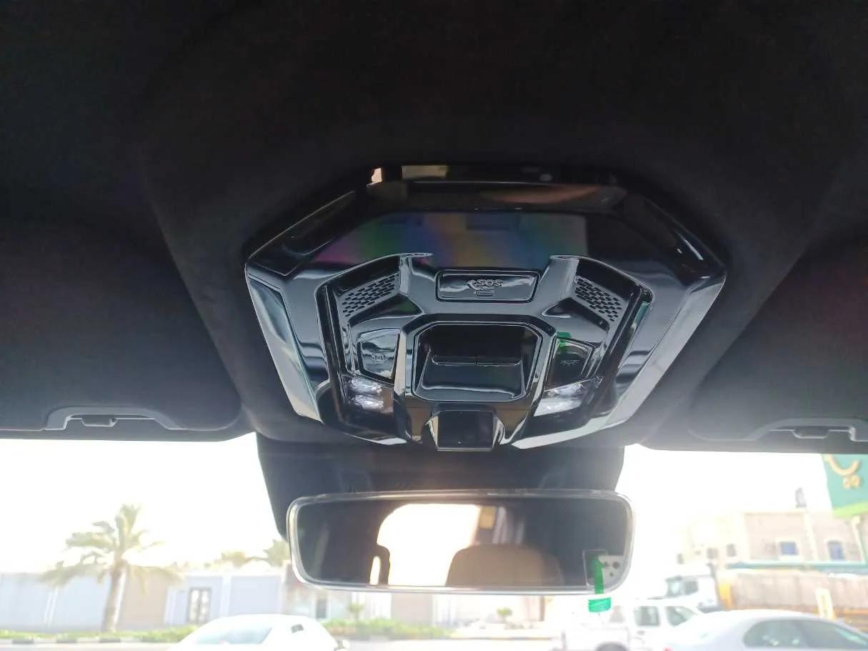 Car image 21