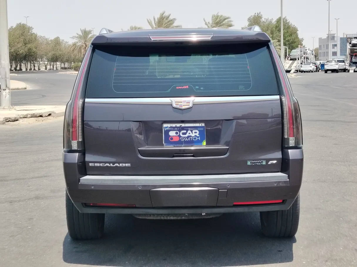 Car image 6