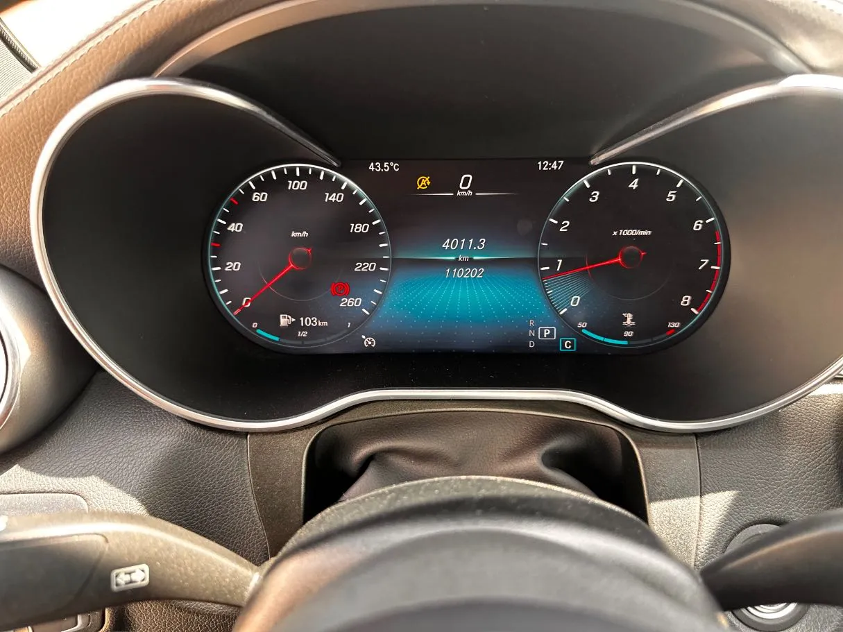 Car image 21