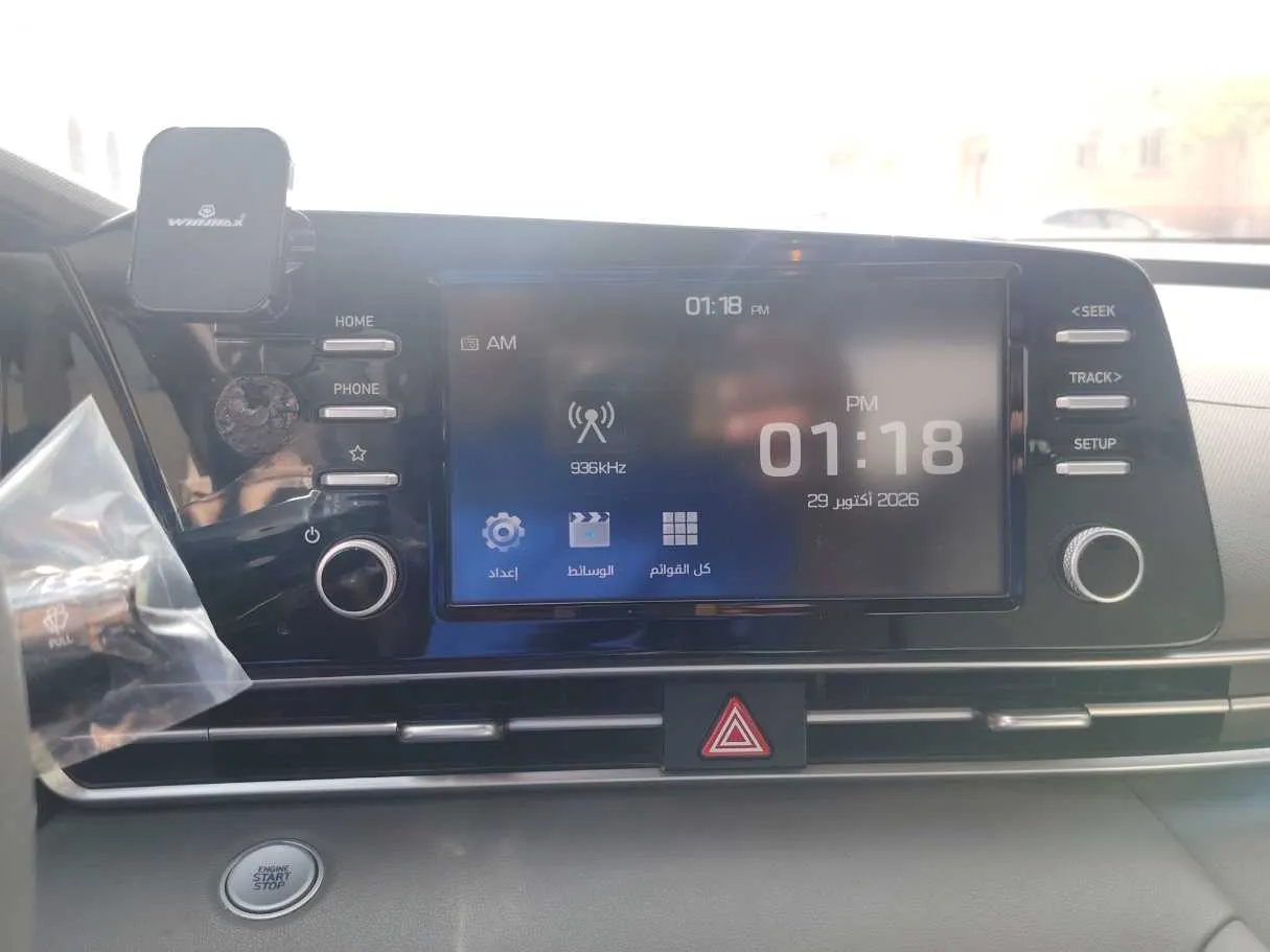 Car image 18
