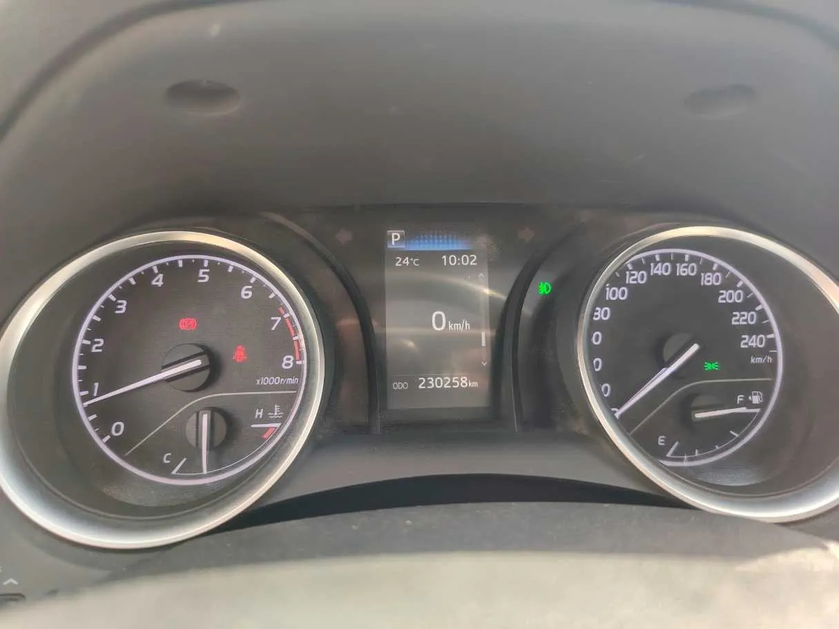 Car image 22