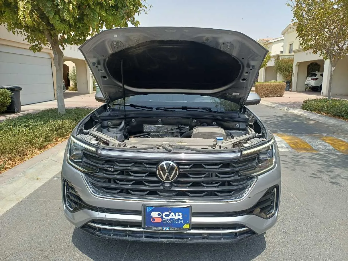 Car image 25