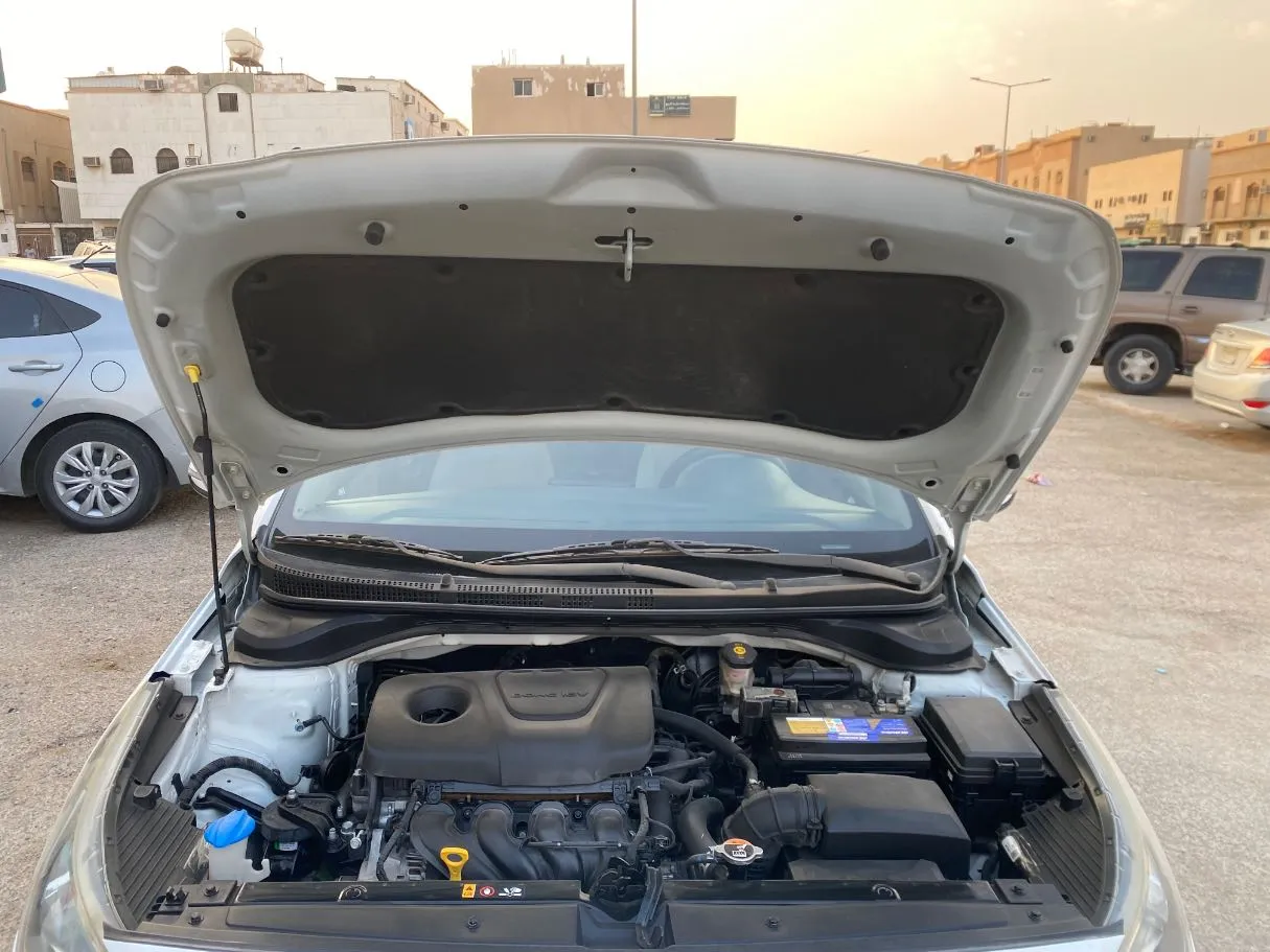 Car image 23