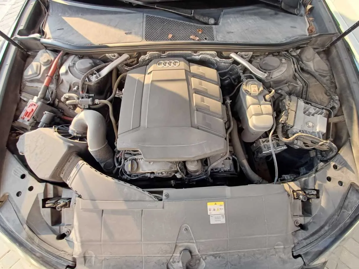 Car image 21
