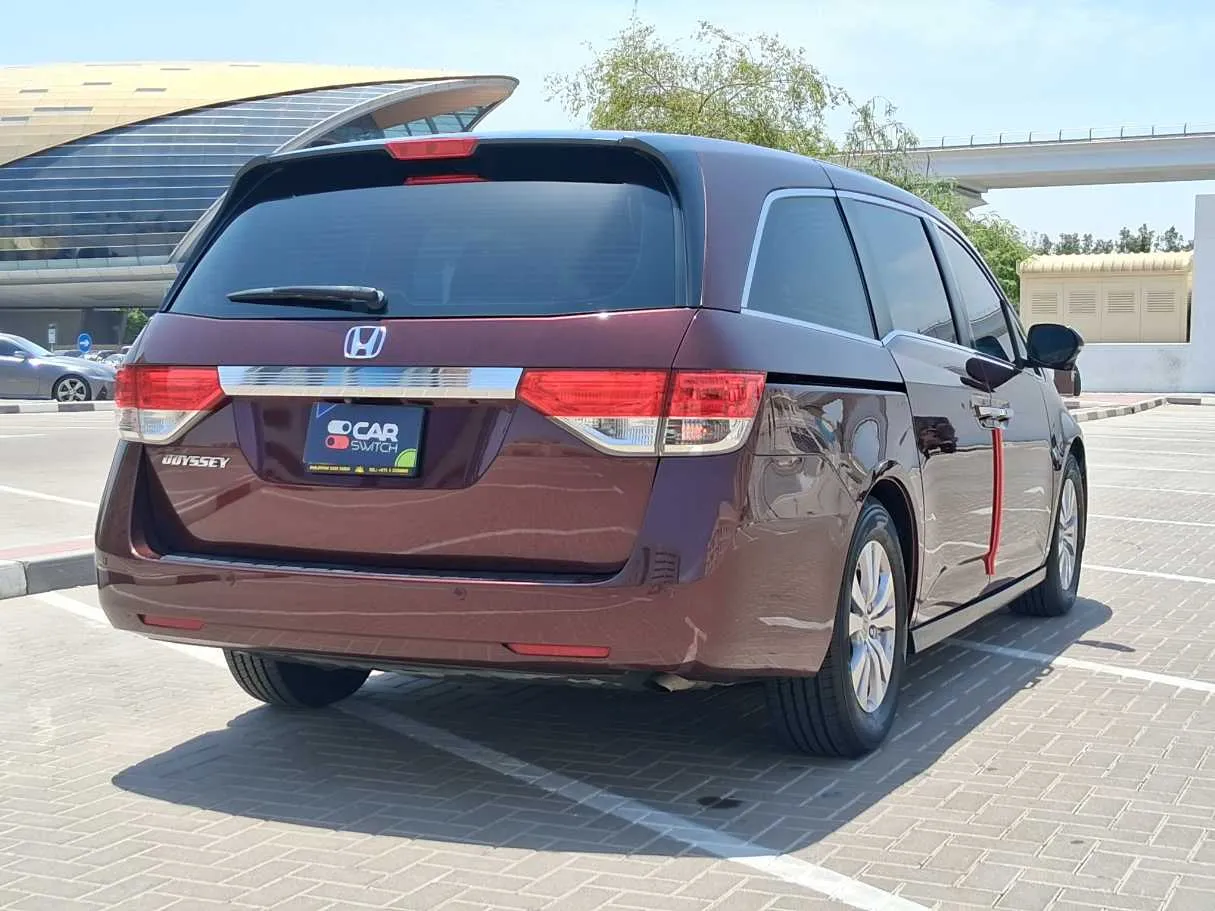 Car image 5