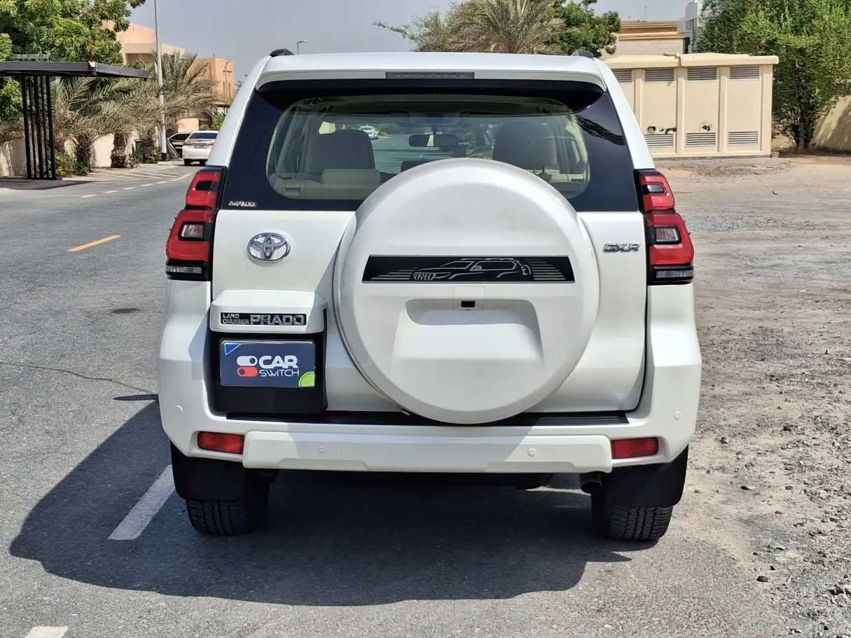 Car image 6