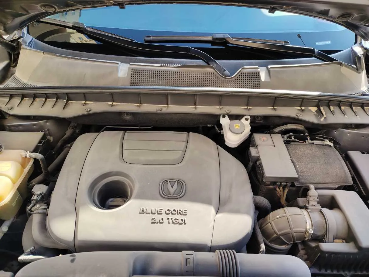 Car image 23