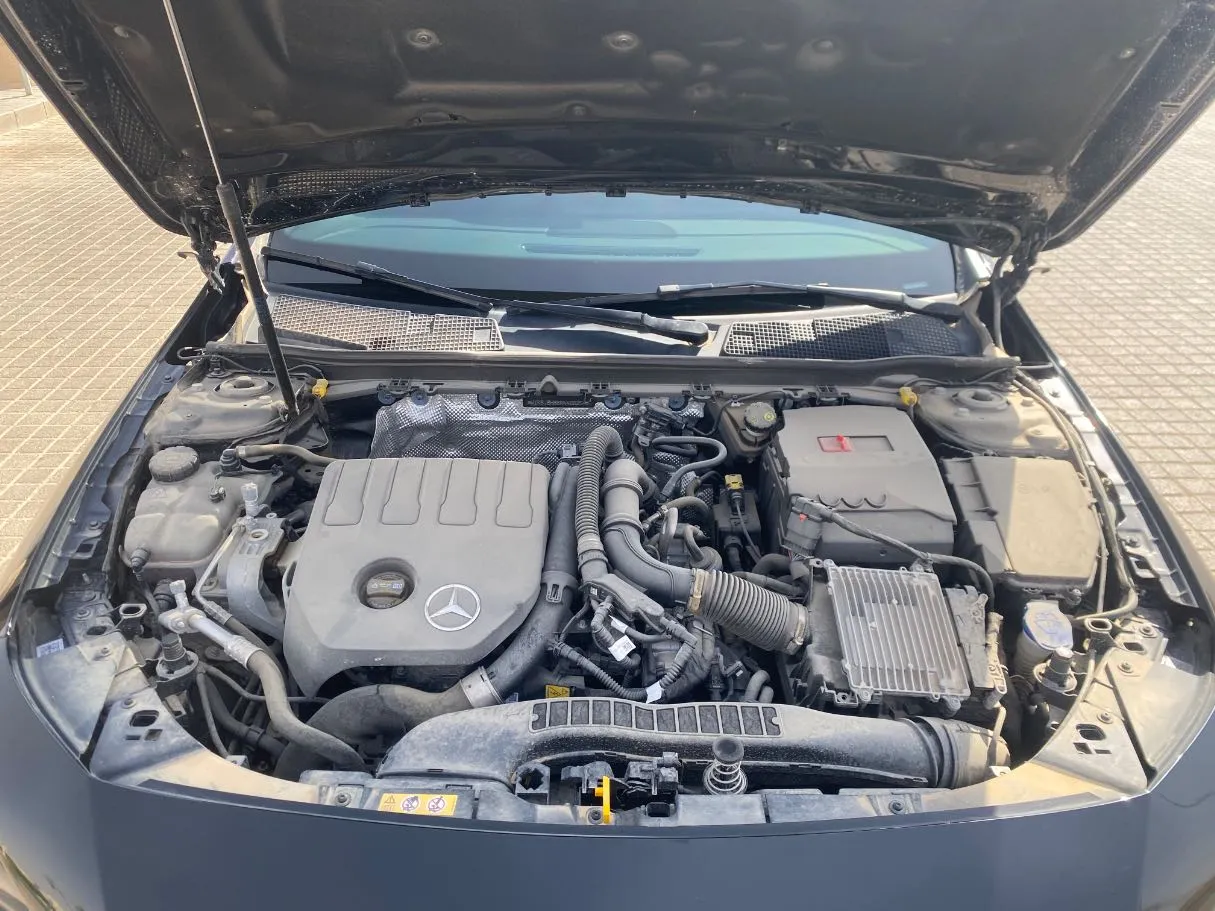 Car image 26