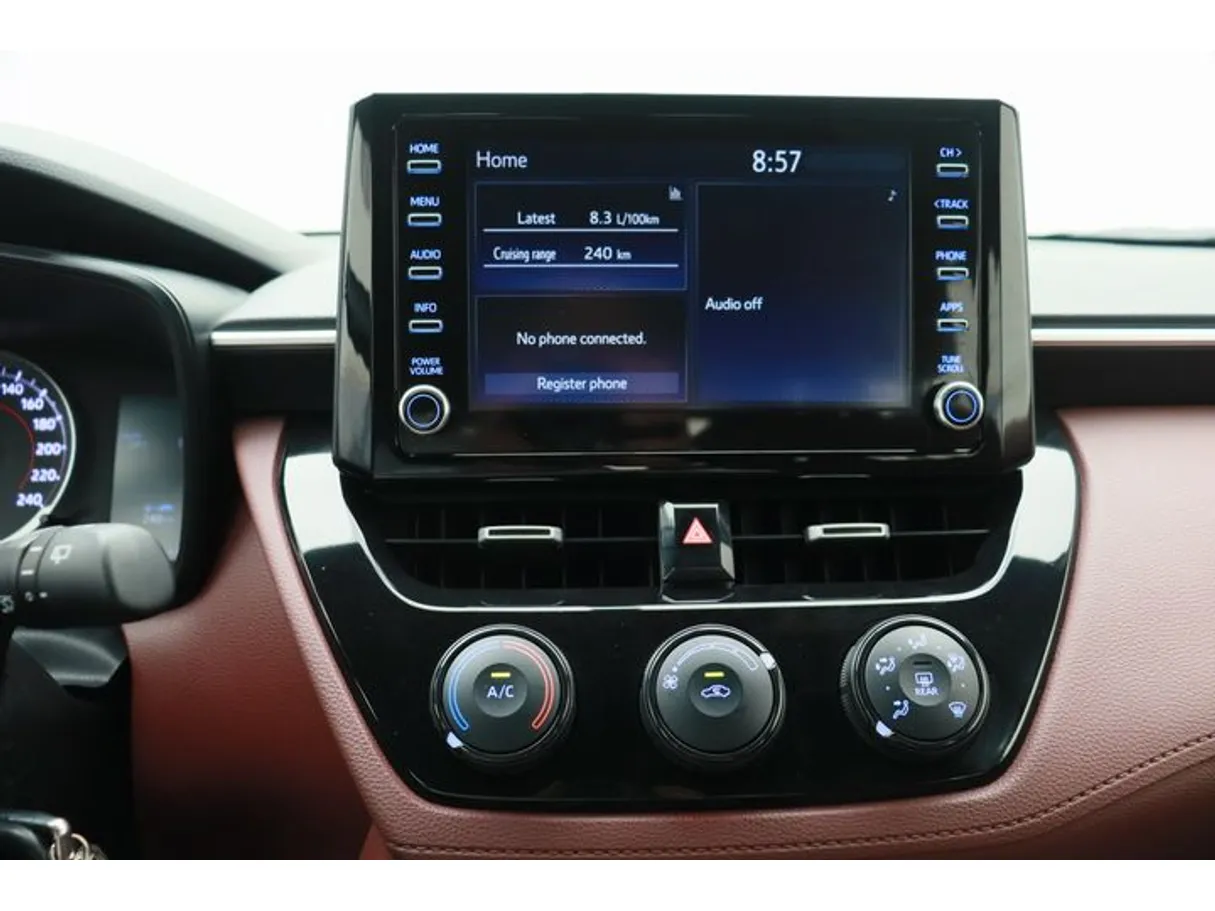Car image 5