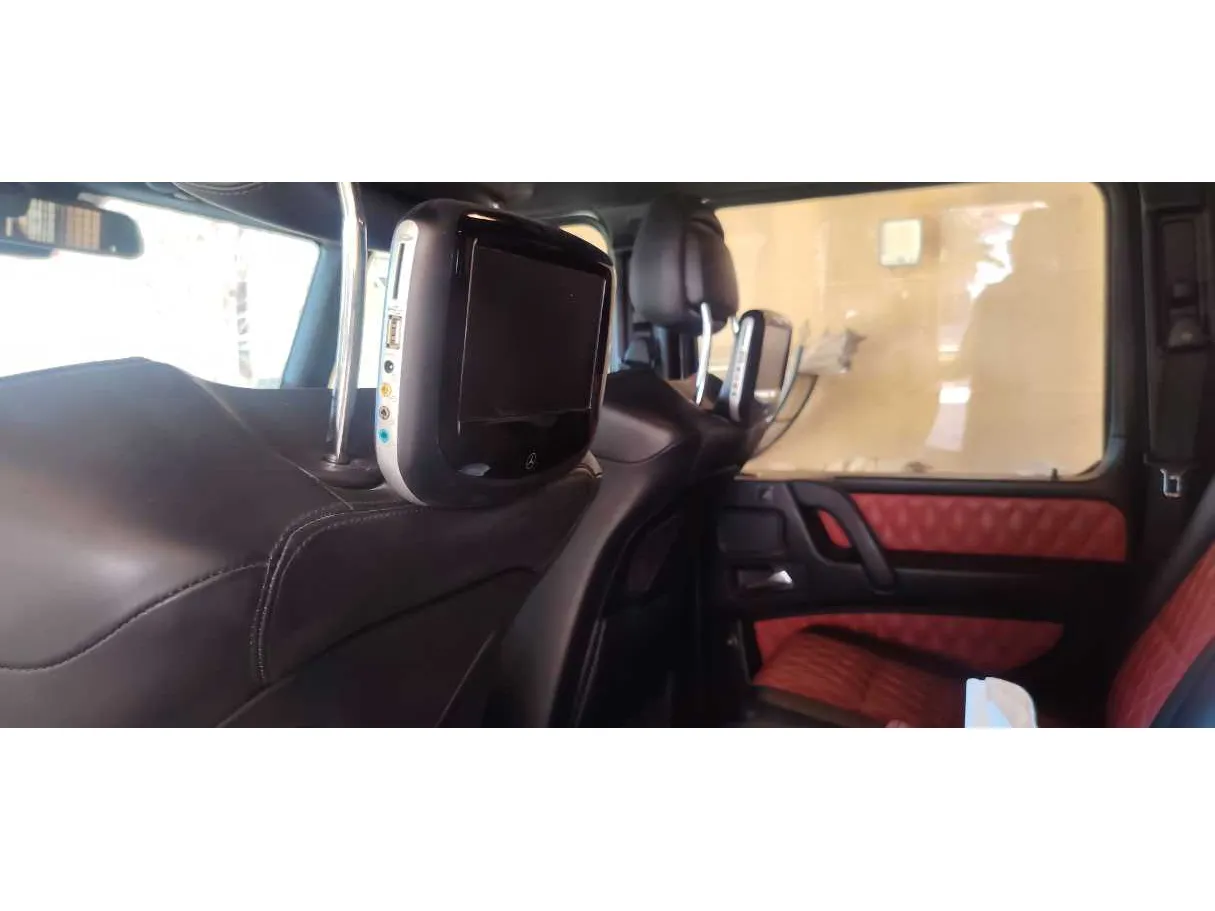 Car image 15
