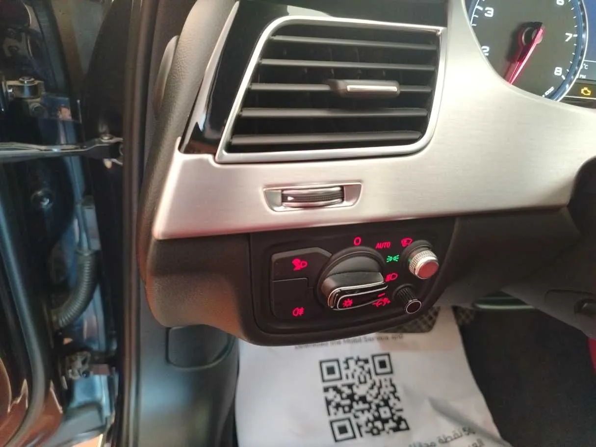 Car image 43