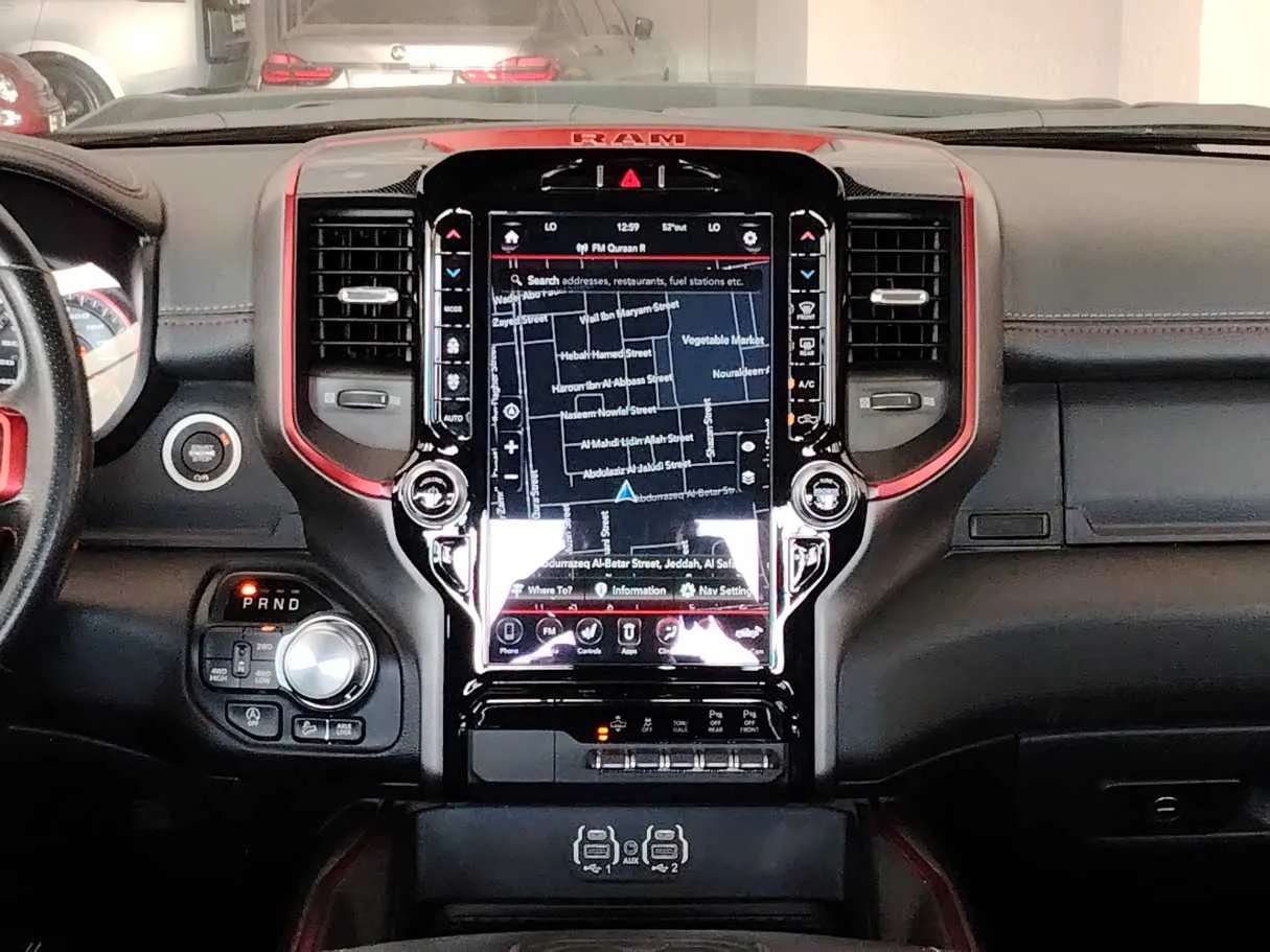 Car image 20