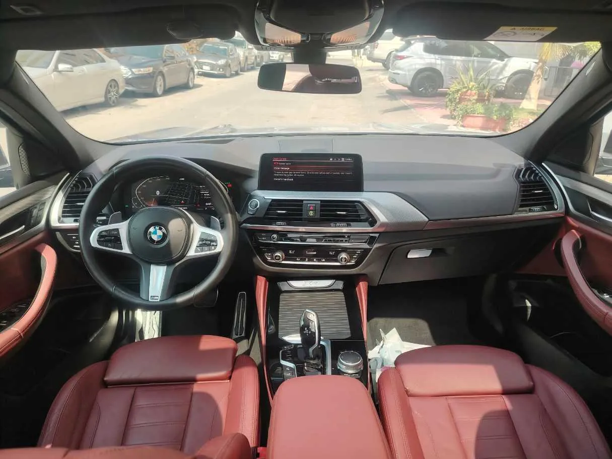 Car image 21