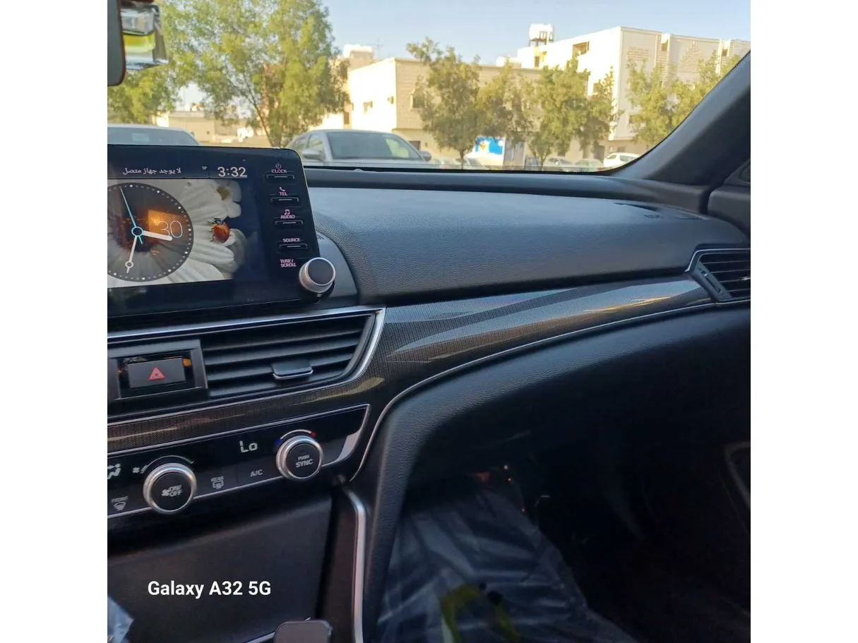 Car image 29