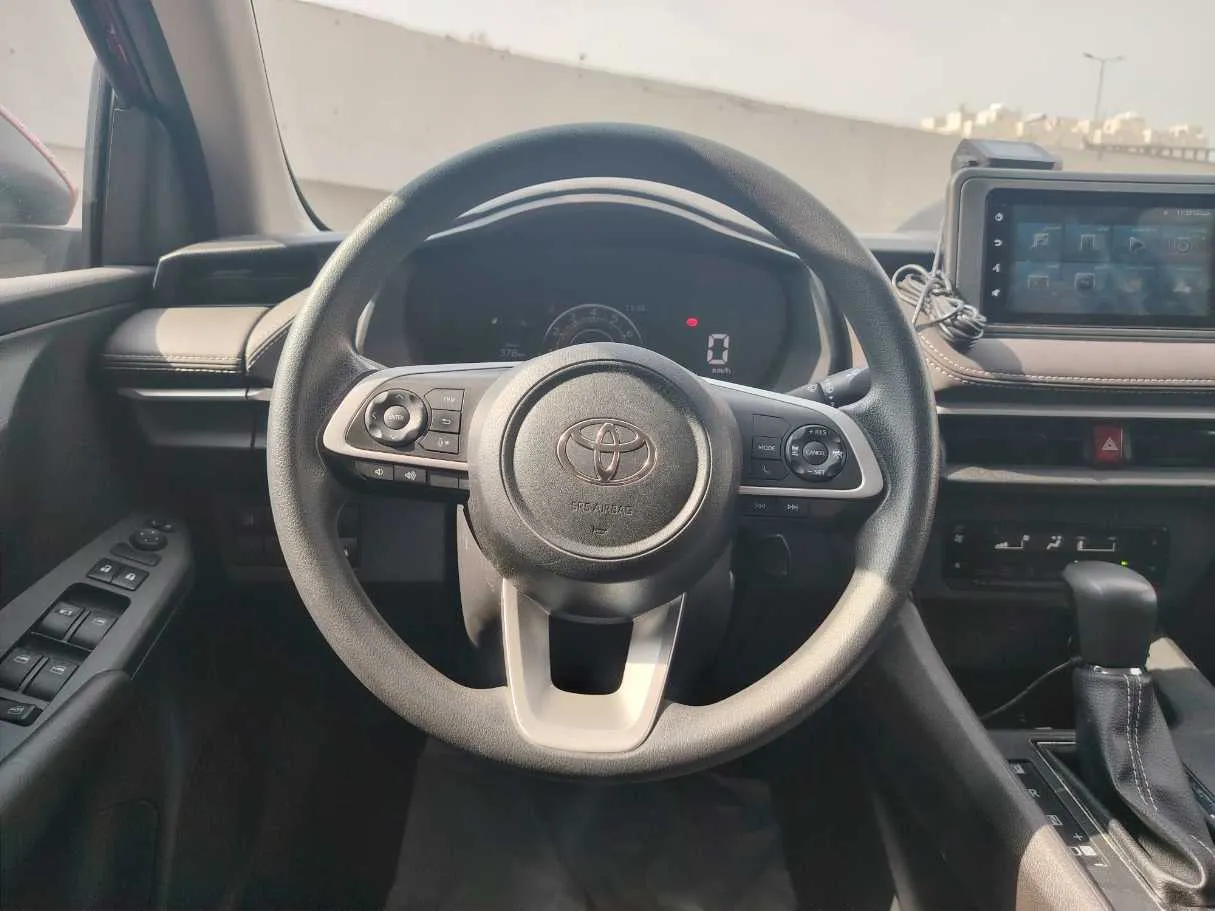 Car image 20