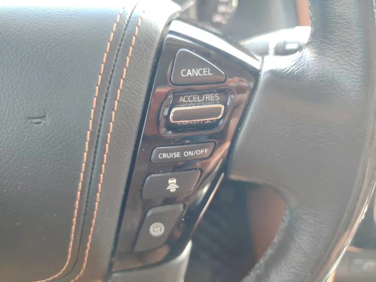 Car image 40