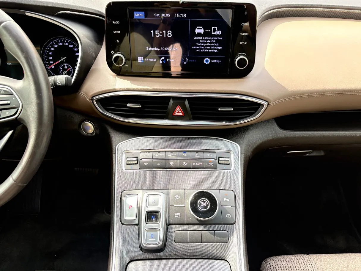 Car image 20
