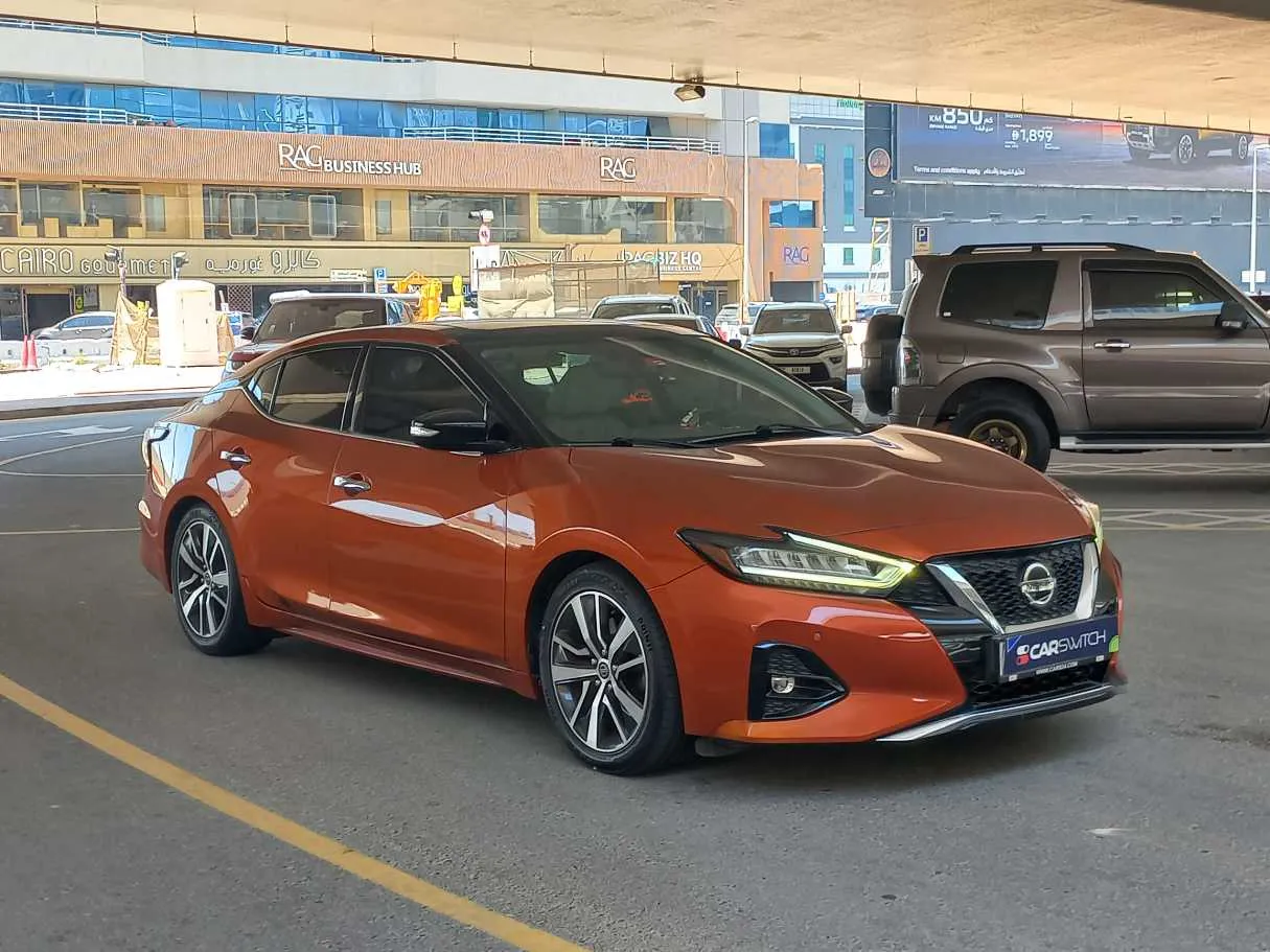 Car image 3