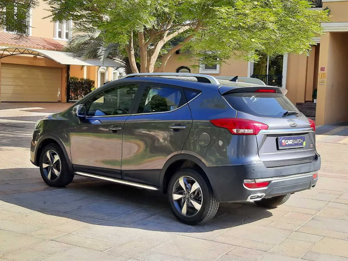Car image 7
