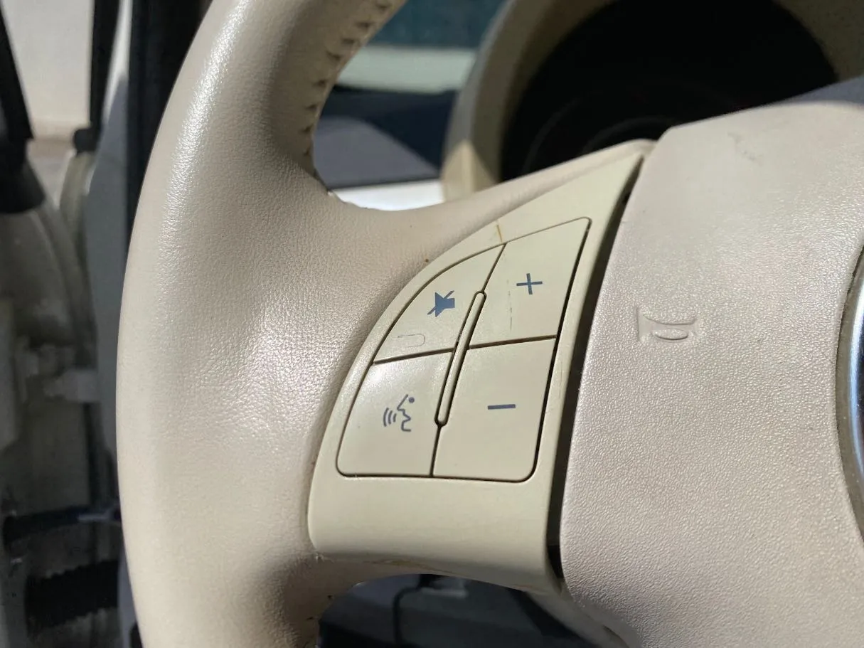 Car image 20