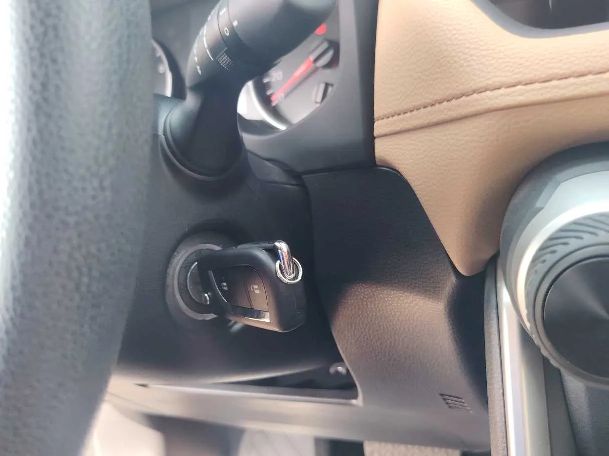 Car image 32