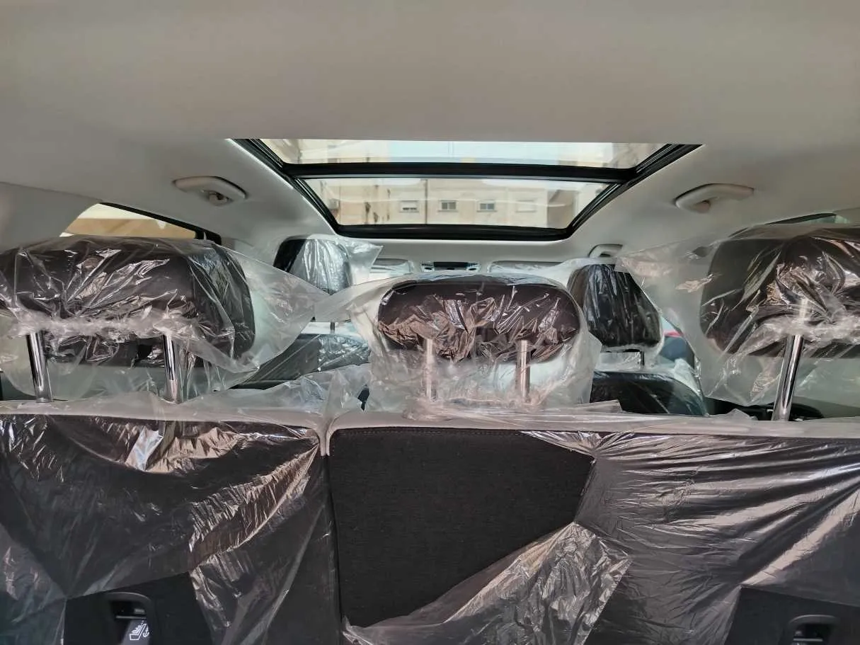 Car image 29
