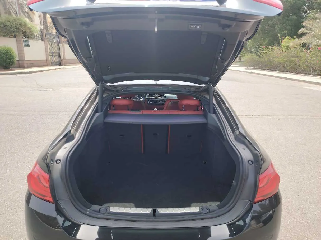 Car image 22