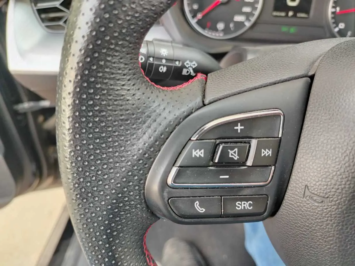 Car image 39