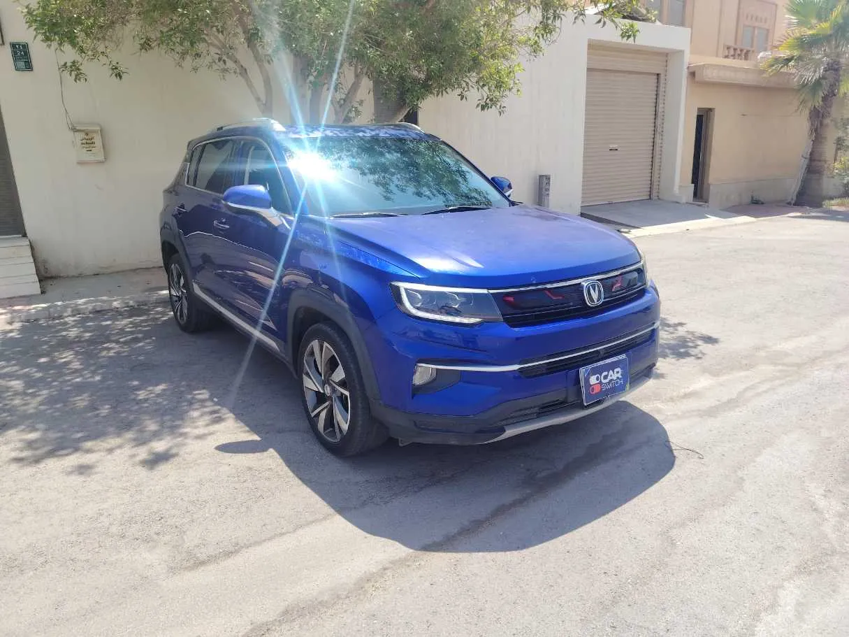 Car image 3