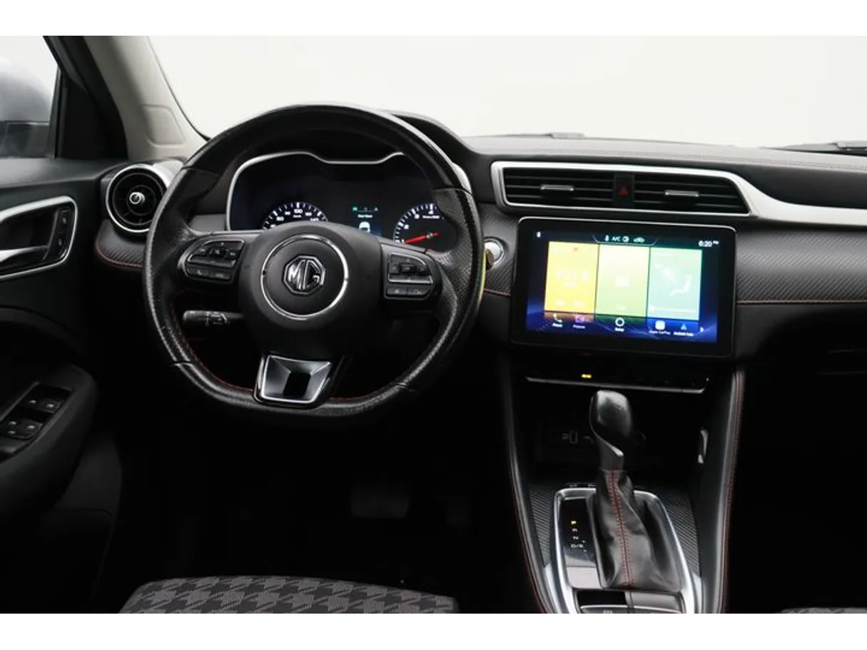 Car image 15