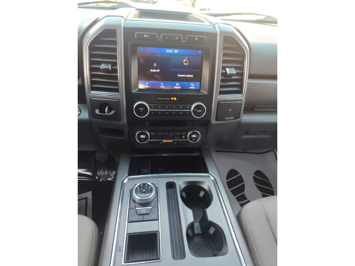 Car image 21