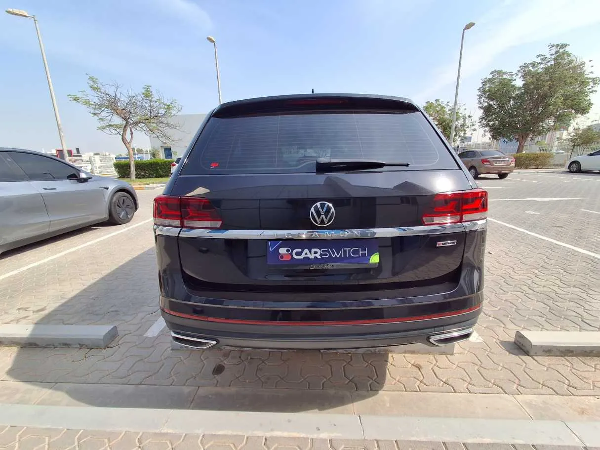 Car image 6