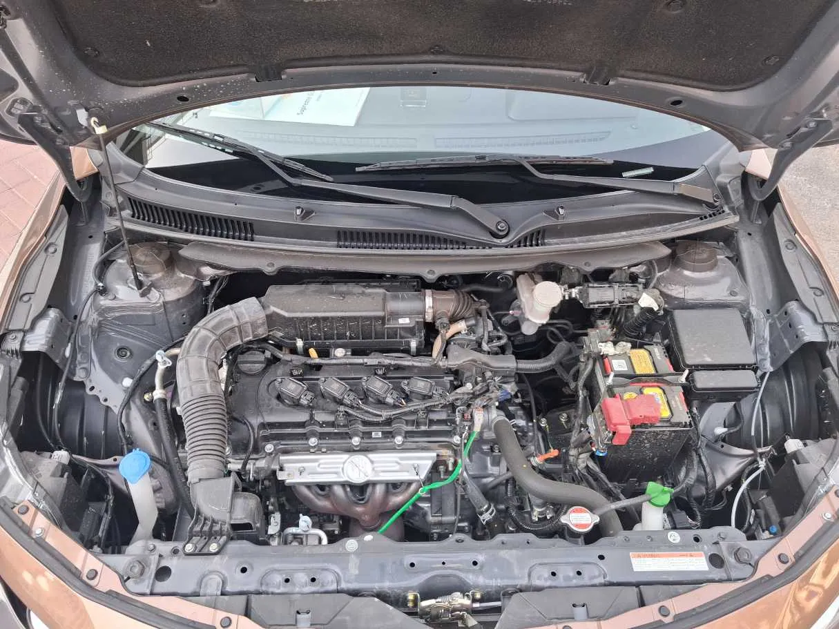 Car image 20