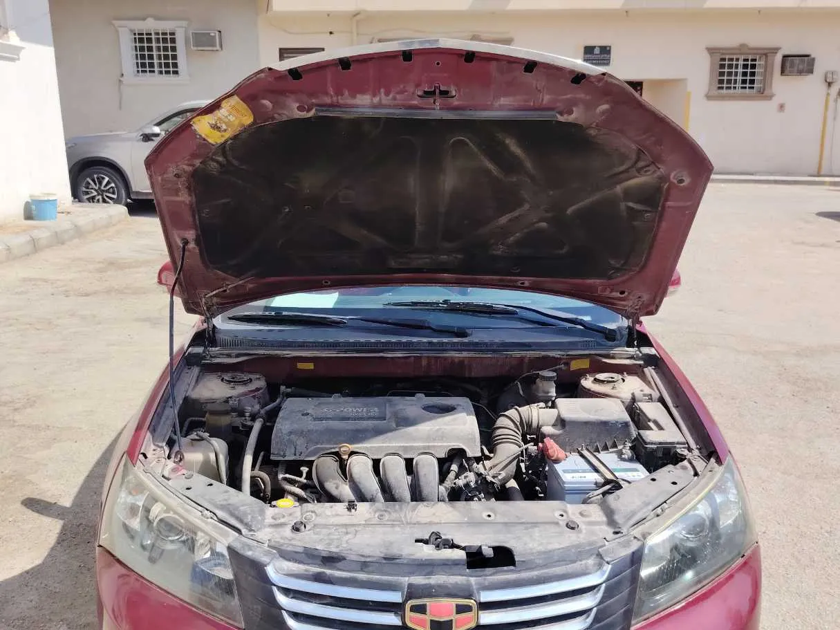 Car image 25