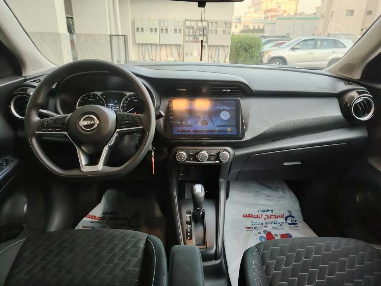 Car image 23